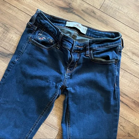 ❤️Hollister jeans 26/31❤️ - Picture 2 of 4